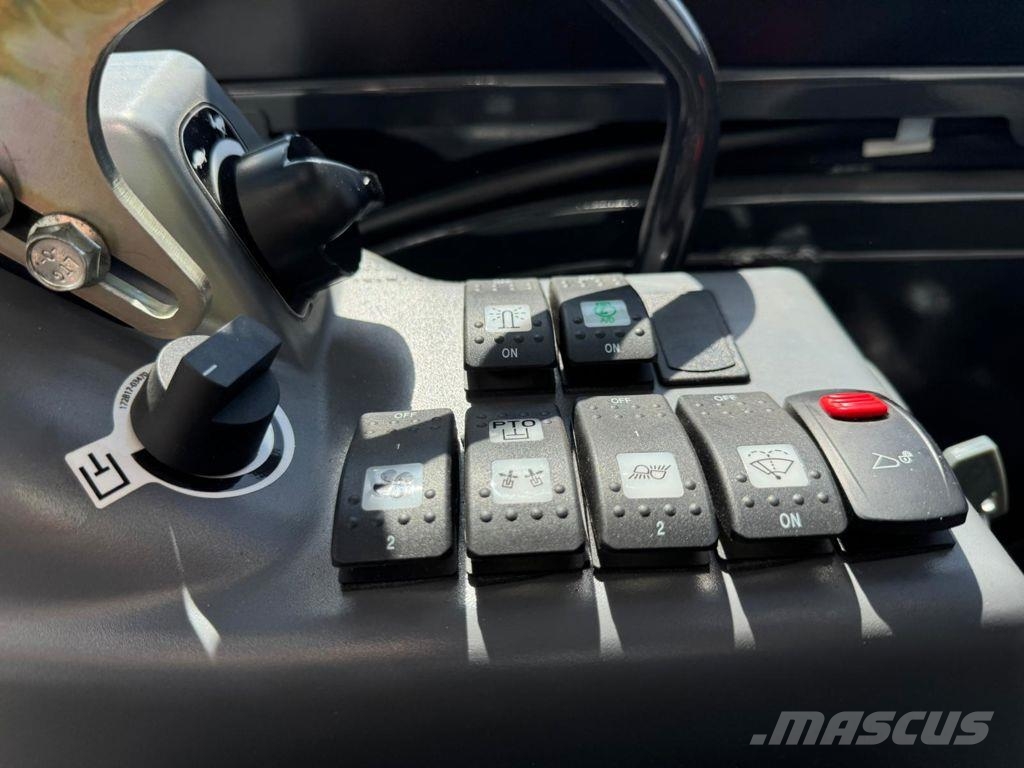 Yanmar SV26 小型挖掘机