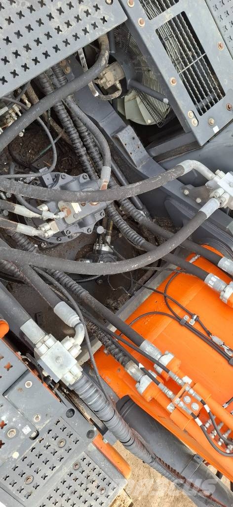 Doosan DX 420 LC Excavadoras sobre orugas
