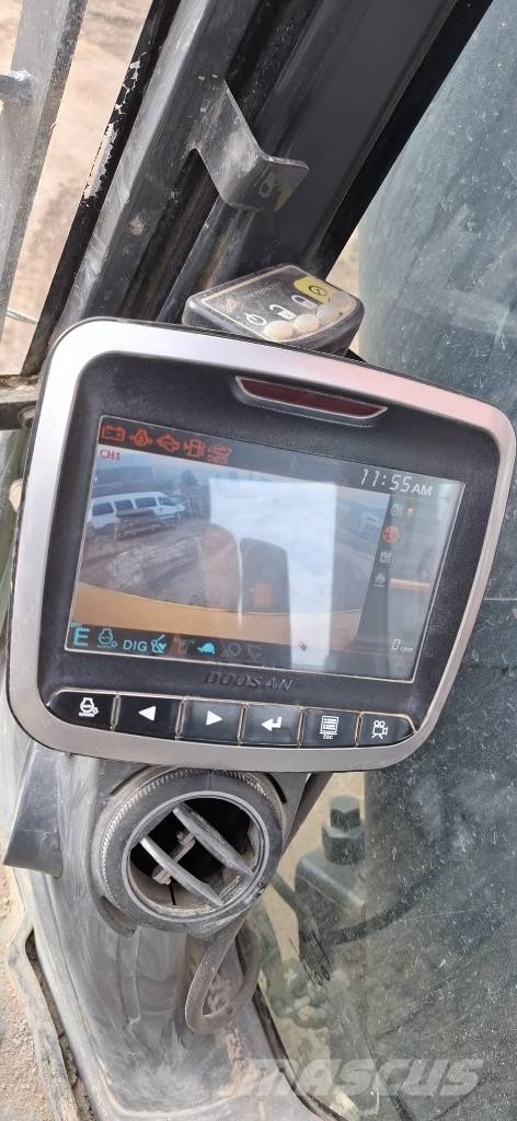 Doosan DX 420 LC Excavadoras sobre orugas