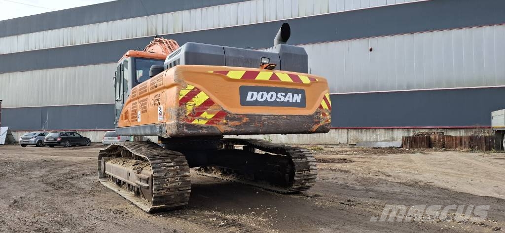 Doosan DX 420 LC Excavadoras sobre orugas
