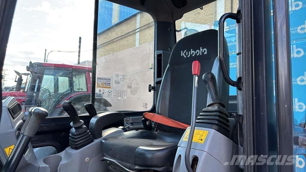 Kubota KX057-4 Miniescavatori