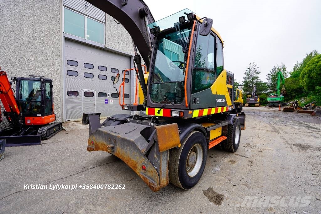 Volvo EWR150E PYÖRÄOHJAUS حفارات بعجل