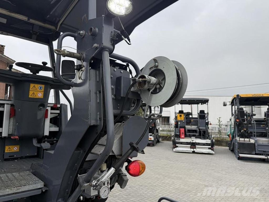 Vögele S 1303-3i 아스팔트 포장장비