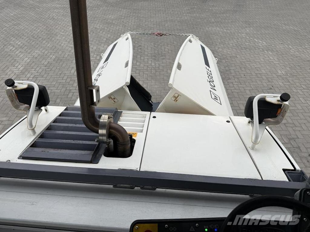 Vögele S 1303-3i 아스팔트 포장장비