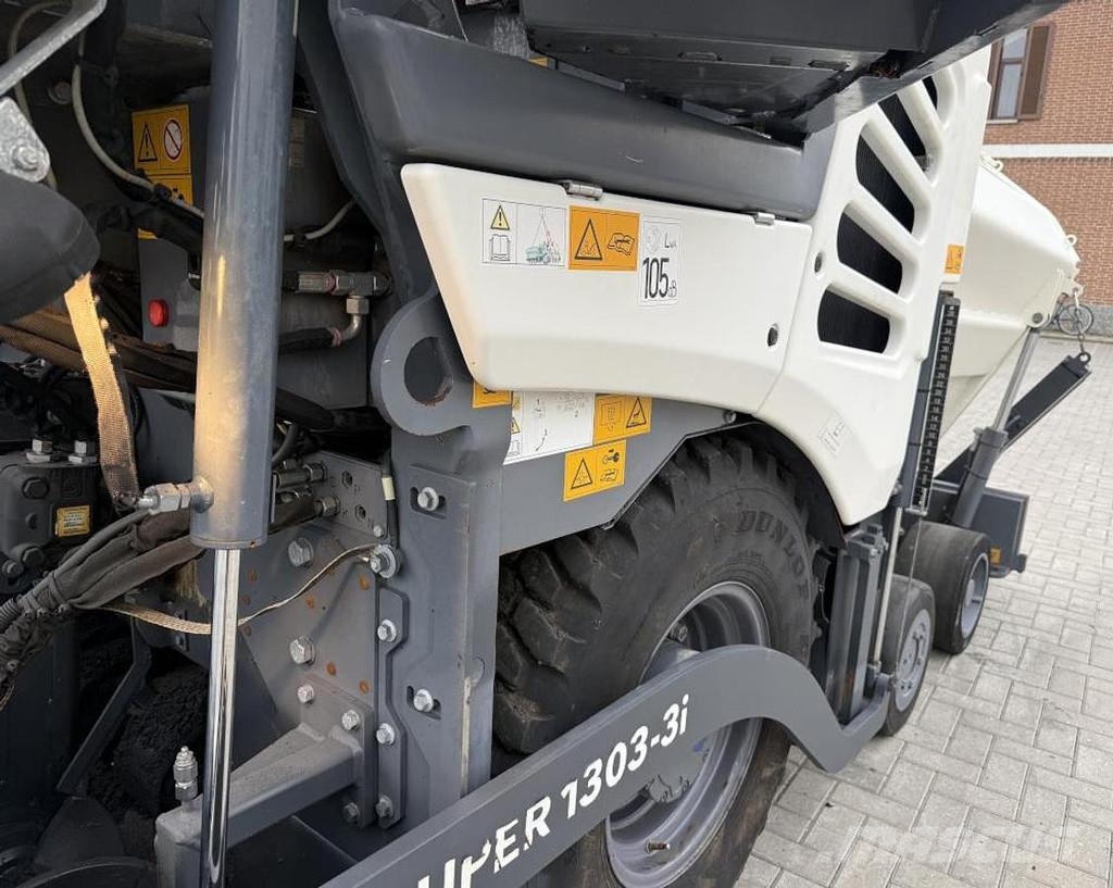 Vögele S 1303-3i 아스팔트 포장장비