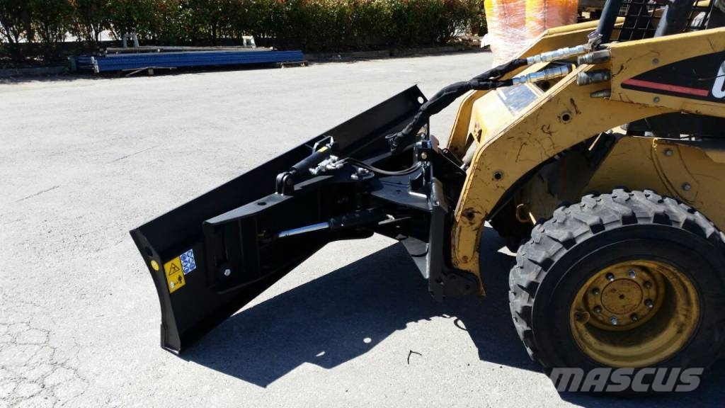 M3 Tilt dozer blade Manipulácia s materiálom - ostatné