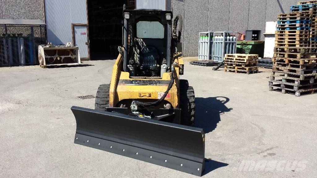 M3 Tilt dozer blade Manipulácia s materiálom - ostatné