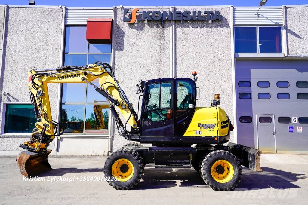 Yanmar B110W ENGCONILLA حفارات بعجل