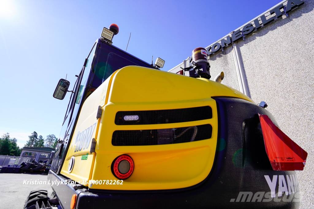 Yanmar B110W ENGCONILLA حفارات بعجل