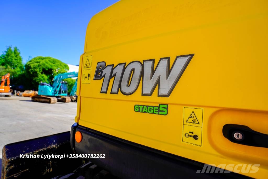Yanmar B110W ENGCONILLA حفارات بعجل