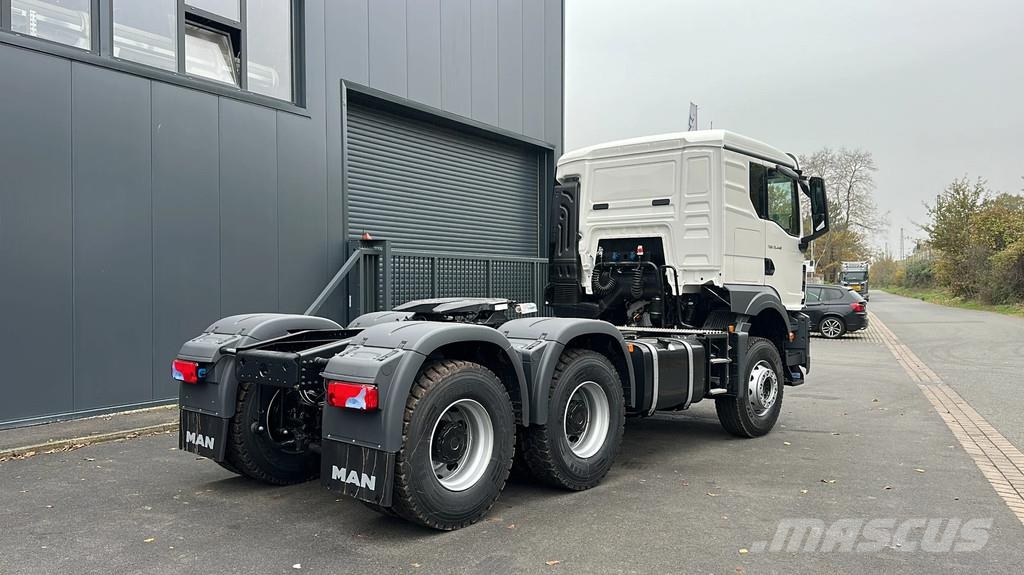 MAN TGS 33.440 TGS 33.440 BB 6X4 Euro 2 EXPORT 曳引機組件
