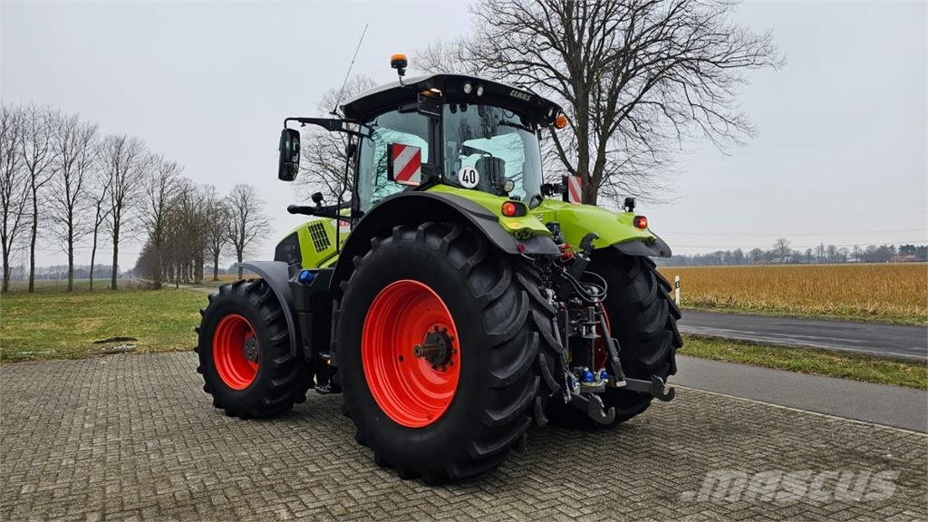 CLAAS Axion 810 Cis+ 트랙터
