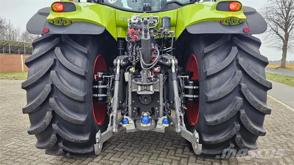 CLAAS Axion 810 Cis+ 트랙터