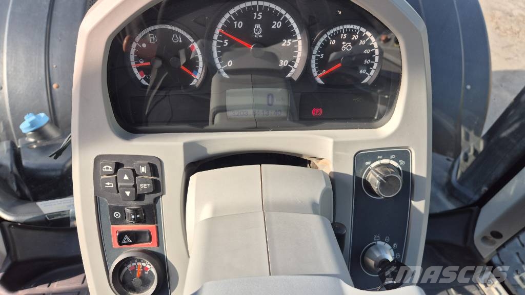 Valtra T 254 الجرارات