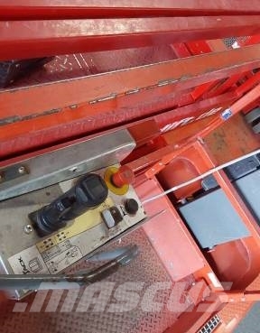 SkyJack SJ 12 Šķerveida pacēlāji
