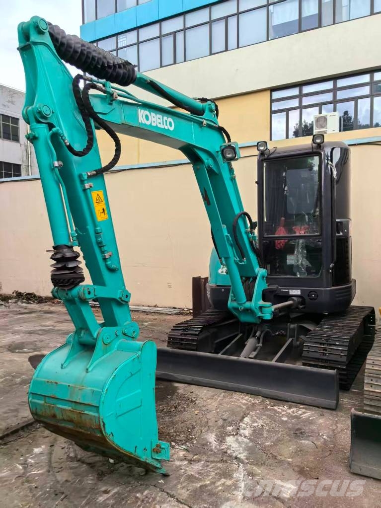 Kobelco SK 40 小型挖土機/掘鑿機<7t(小型挖掘機)