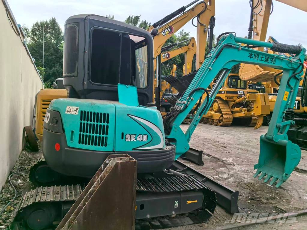 Kobelco SK 40 小型挖土機/掘鑿機<7t(小型挖掘機)