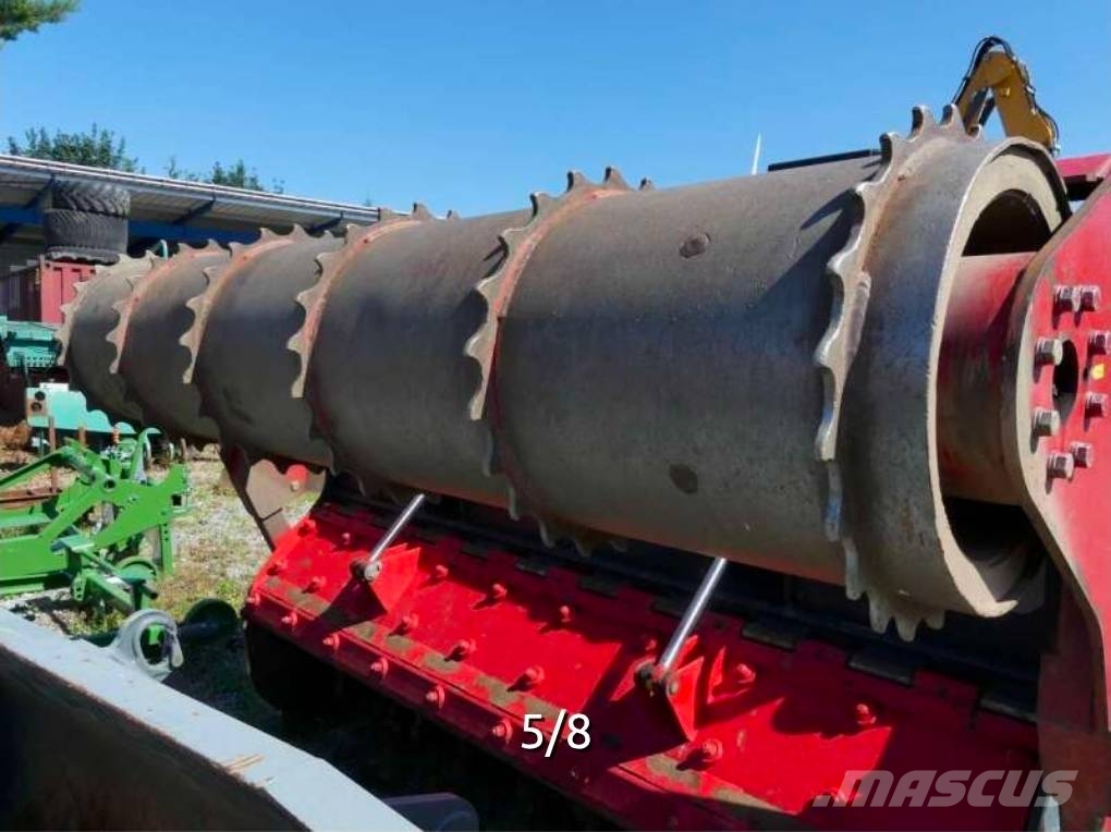 SeppiM Maxisoil 250 Forstmulcher Metsä murskaimet