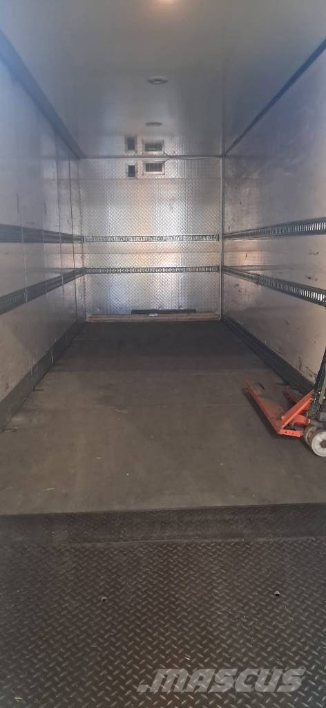 Volvo FM330 7,5m ,3m kork kori+pl Euro6 Umpikorikuorma-autot