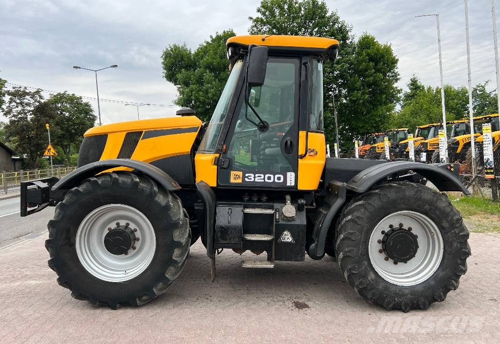 JCB Fastrac 3200 Traktoriai