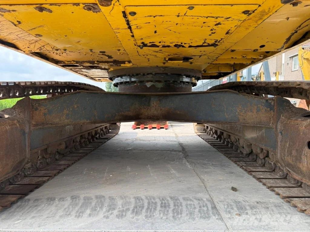 Komatsu PC210-8 Εκσκαφείς με ερπύστριες