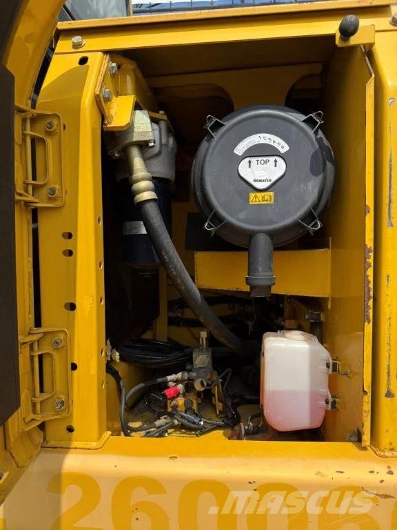Komatsu PC210-8 Εκσκαφείς με ερπύστριες