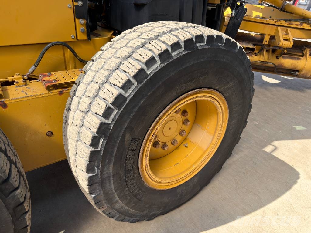 CAT 140M2 Grederji