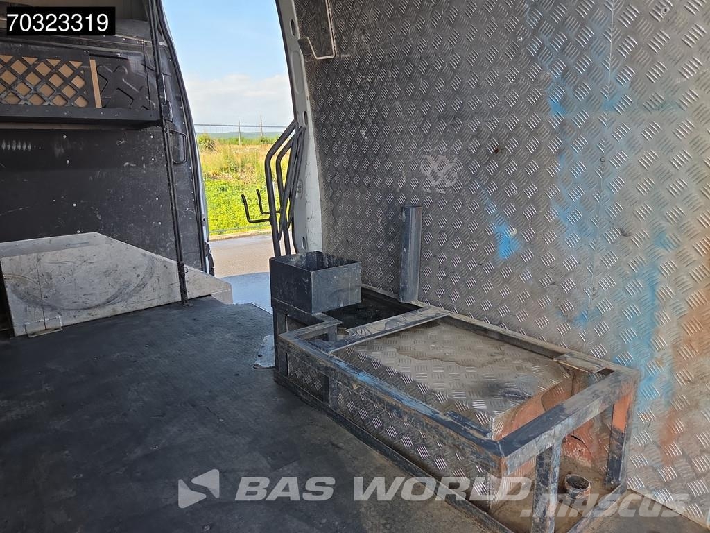 Iveco Daily 35C14 Doppelbereifung L2H2 Klima Tempomat Ka شاحنة مقفلة