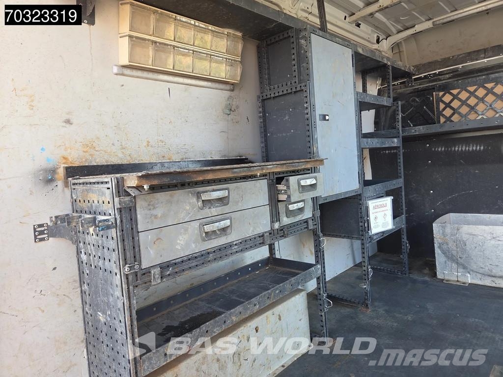 Iveco Daily 35C14 Doppelbereifung L2H2 Klima Tempomat Ka شاحنة مقفلة
