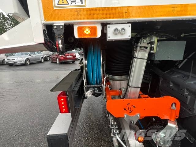 Scania 420 G BH9 Sweeper trucks
