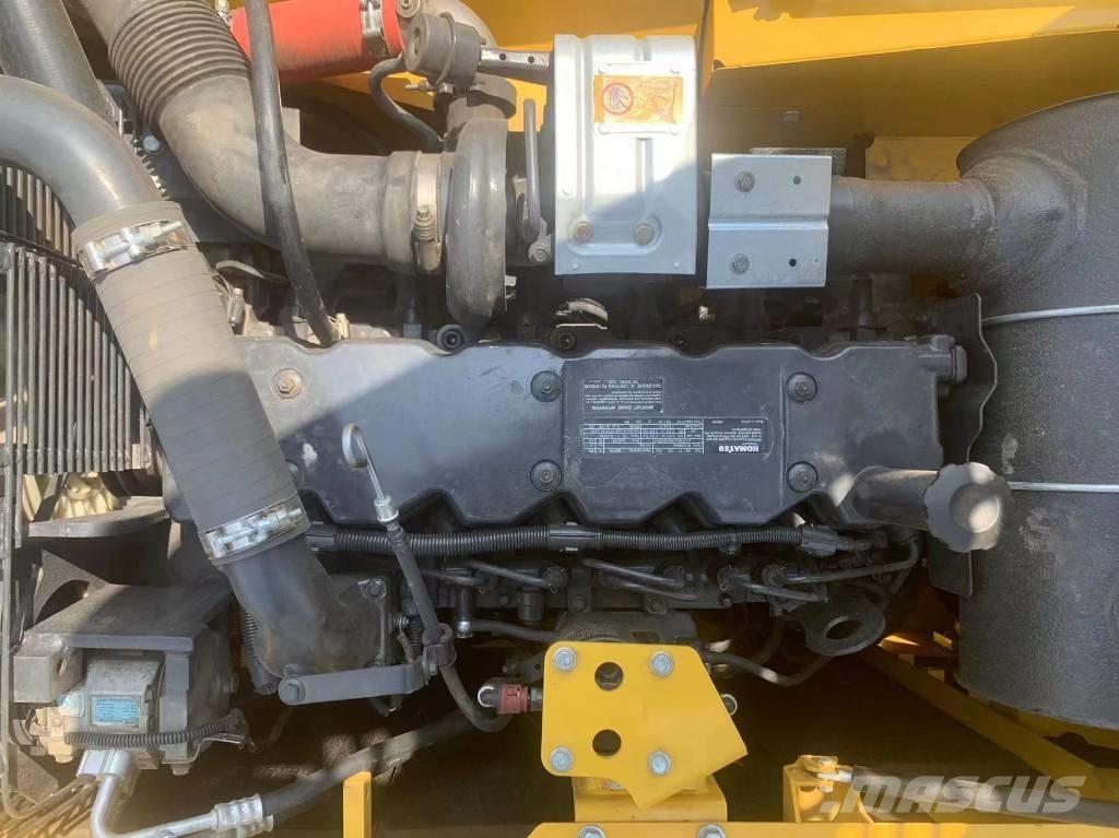 Komatsu PC 200-8 中型油圧ショベル 7ｔ-12ｔ（ユンボ・パワーショベル・バックホー）