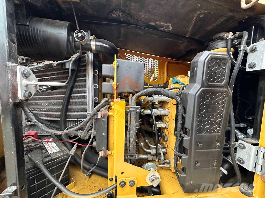CAT 310 Paletli ekskavatörler