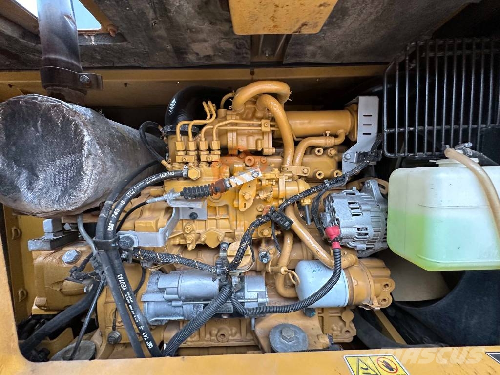 CAT 310 Paletli ekskavatörler