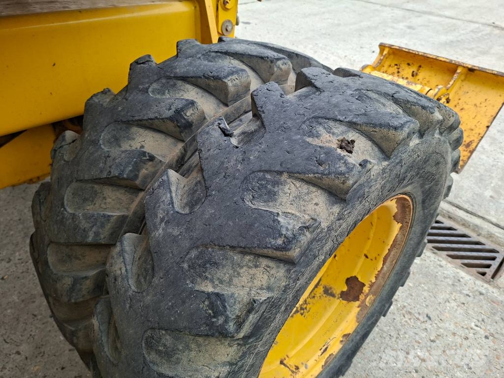 Komatsu PW 118 MR-8 (+ 3 buckets) Wielgraafmachines