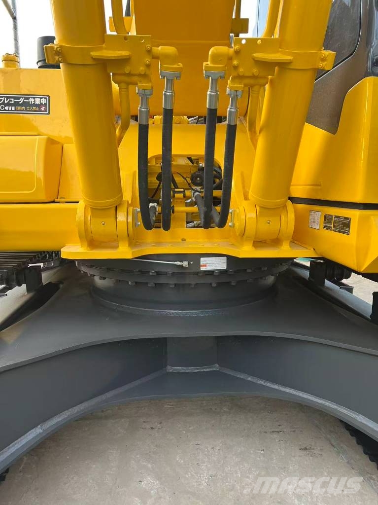 Komatsu PC 360-7 حفارات زحافة