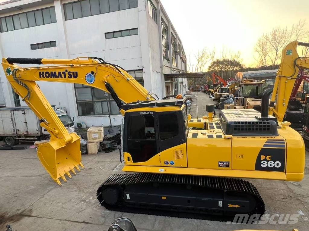 Komatsu PC 360-7 حفارات زحافة