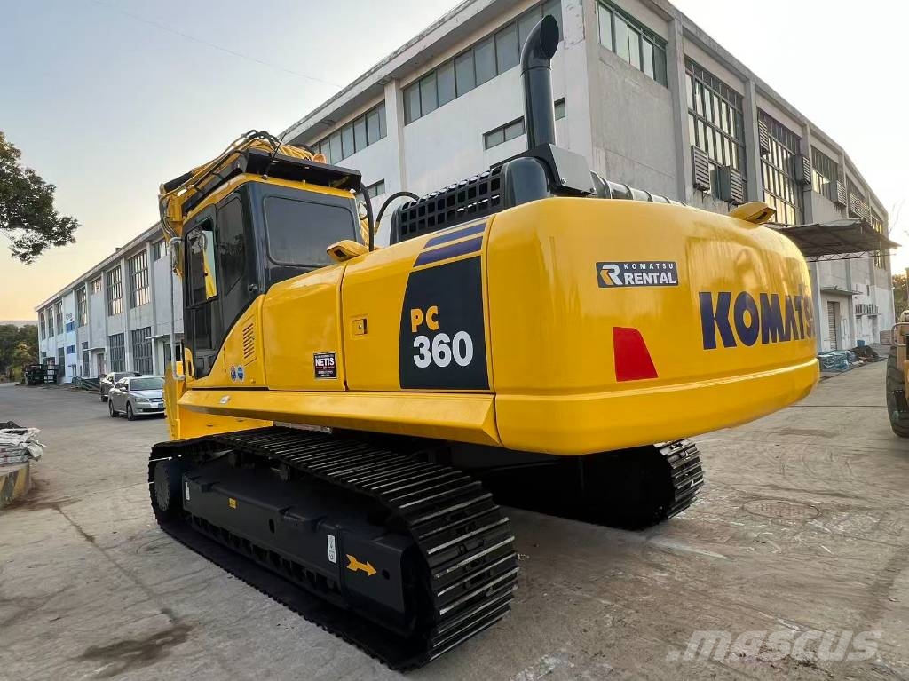 Komatsu PC 360-7 حفارات زحافة