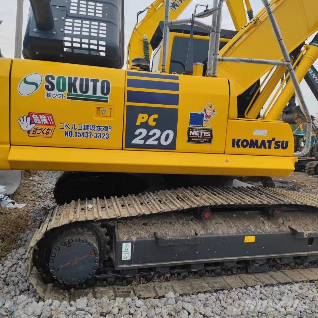 Komatsu PC 220-8 Εκσκαφείς με ερπύστριες