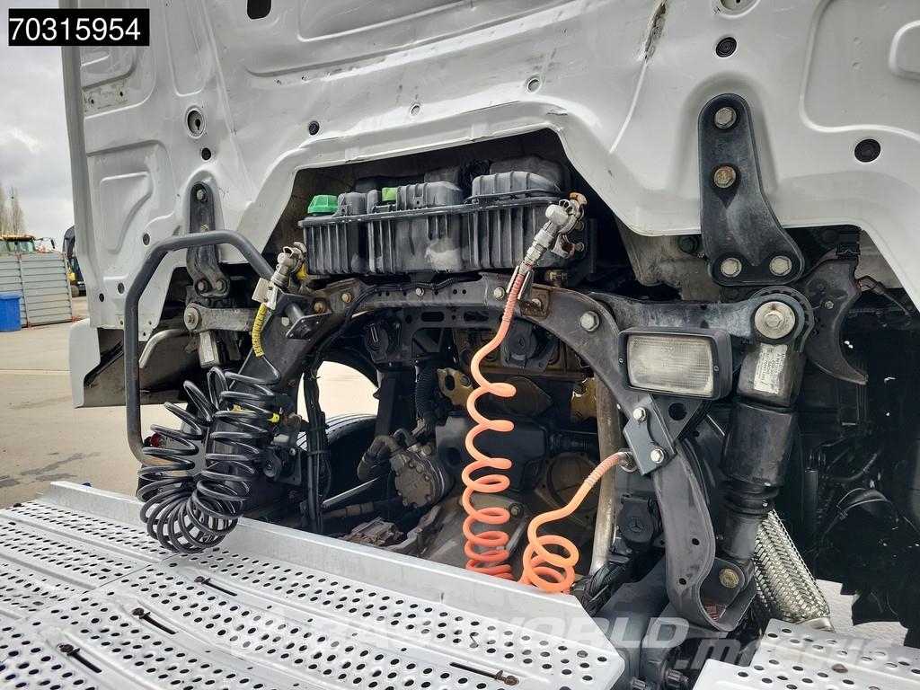 Mercedes-Benz Actros 1843 4X2 Broken Engine! ClassicSpace Retard Влекачи