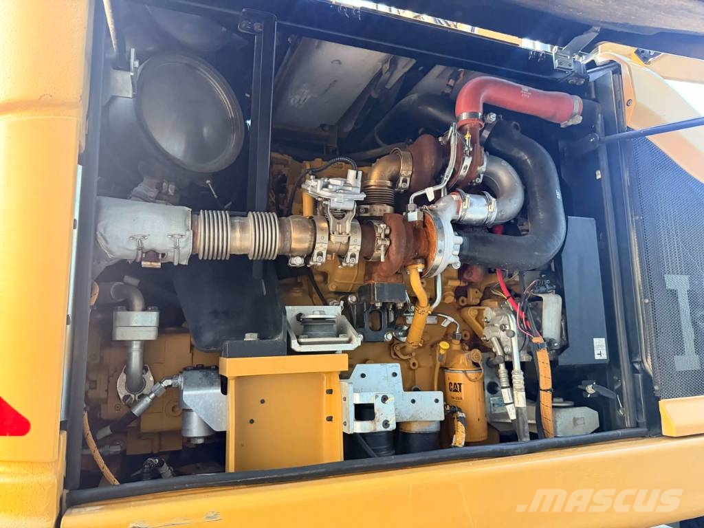CAT M315F Pelle sur pneus