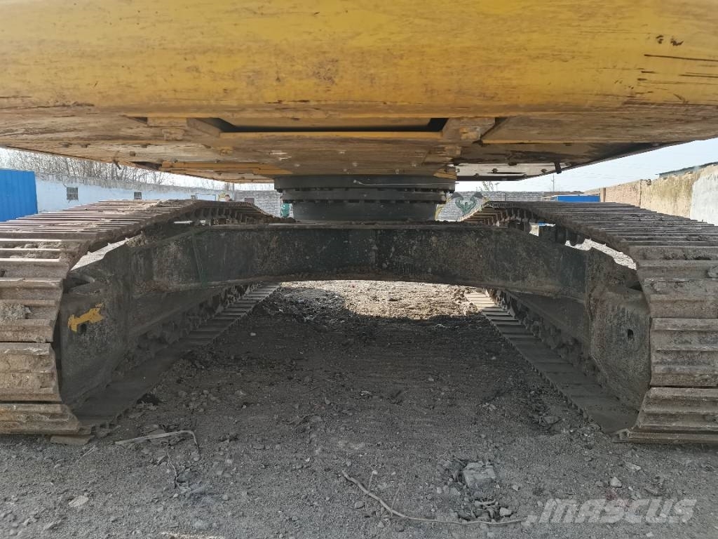 Komatsu PC 240 LC Crawler Excavator Верижен екскаватор