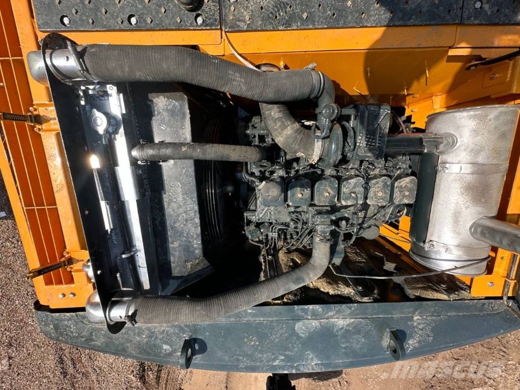 Hyundai 210W-9 Bagri na kolesih