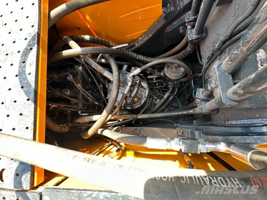 Hyundai 210W-9 Bagri na kolesih