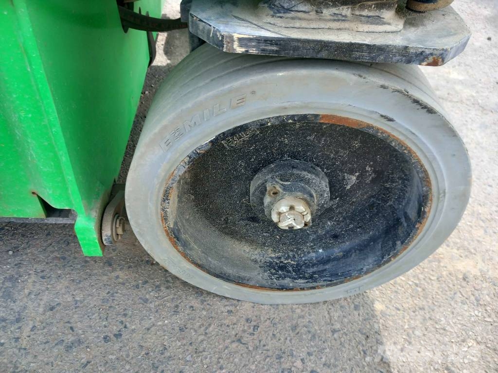 JLG 3246 Sakselifter
