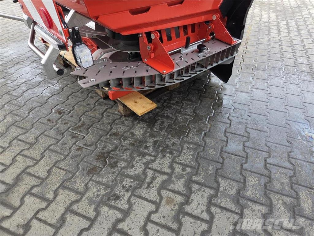 Maschio PRIMO EW3 3200Liter Trosilniki mineralnega gnojila