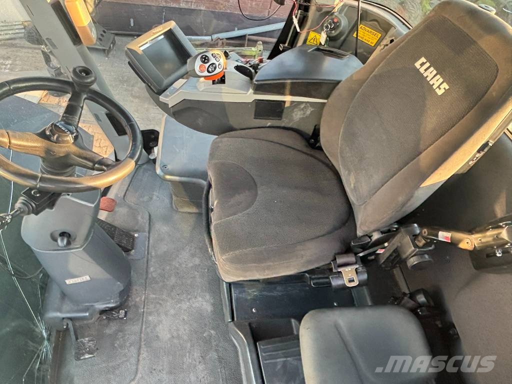 CLAAS Xerion 5000 Trac VC Трактори