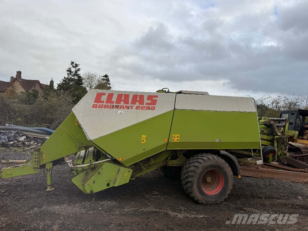 CLAAS Quadrant 2200 محزمات مربعة