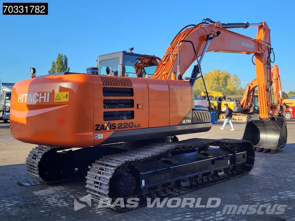 Hitachi ZX220 LC-5G Kāpurķēžu ekskavatori