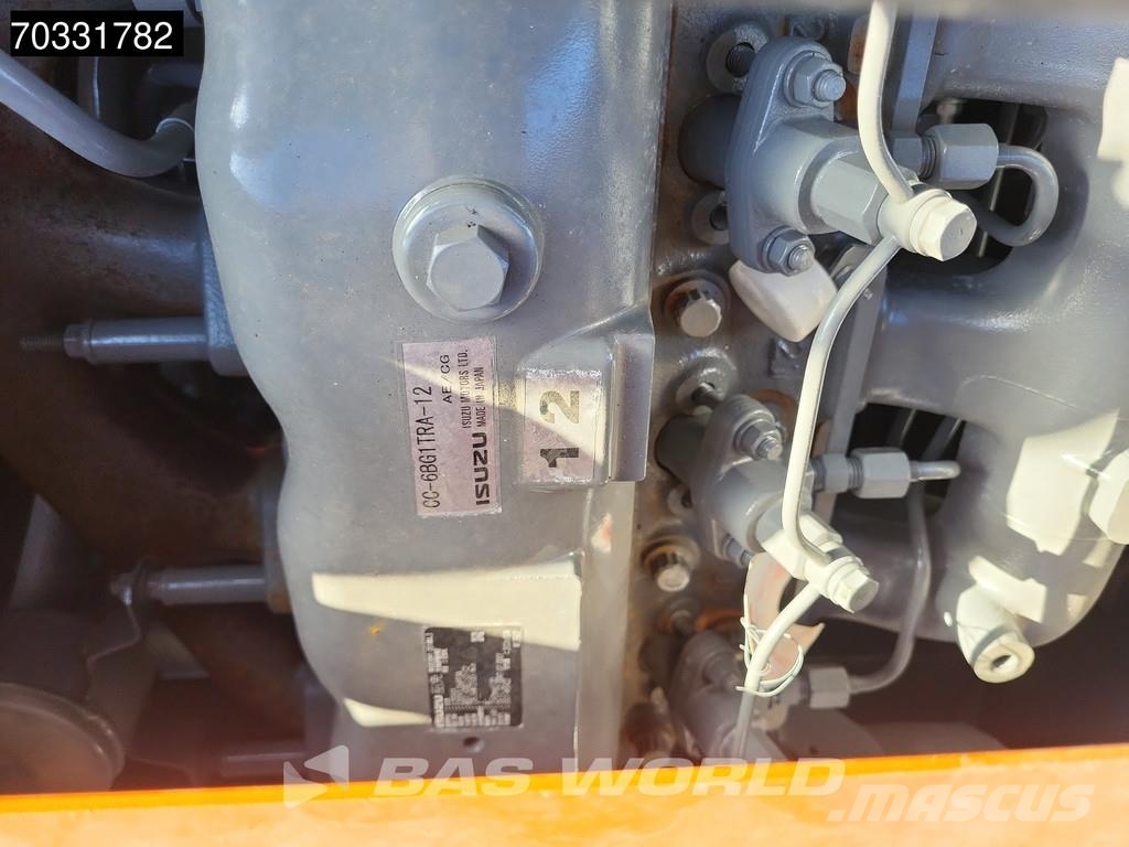 Hitachi ZX220 LC-5G Kāpurķēžu ekskavatori