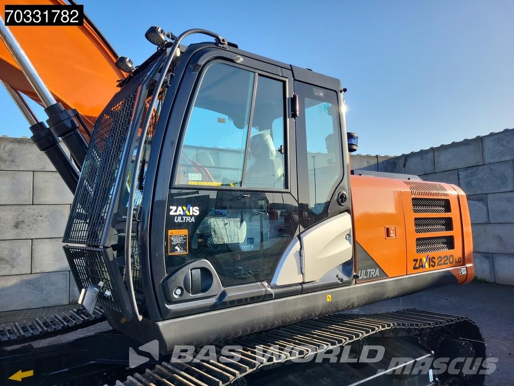 Hitachi ZX220 LC-5G Kāpurķēžu ekskavatori